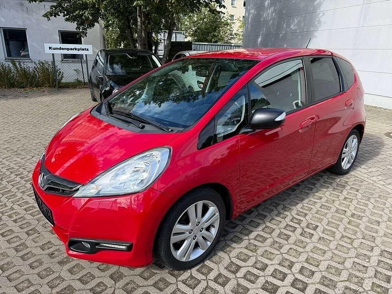 Milano red Gebraucht 2015 Honda Jazz Comfort Plus Kleinwagen | 12.990 € (Teuer) - Bild 1/4