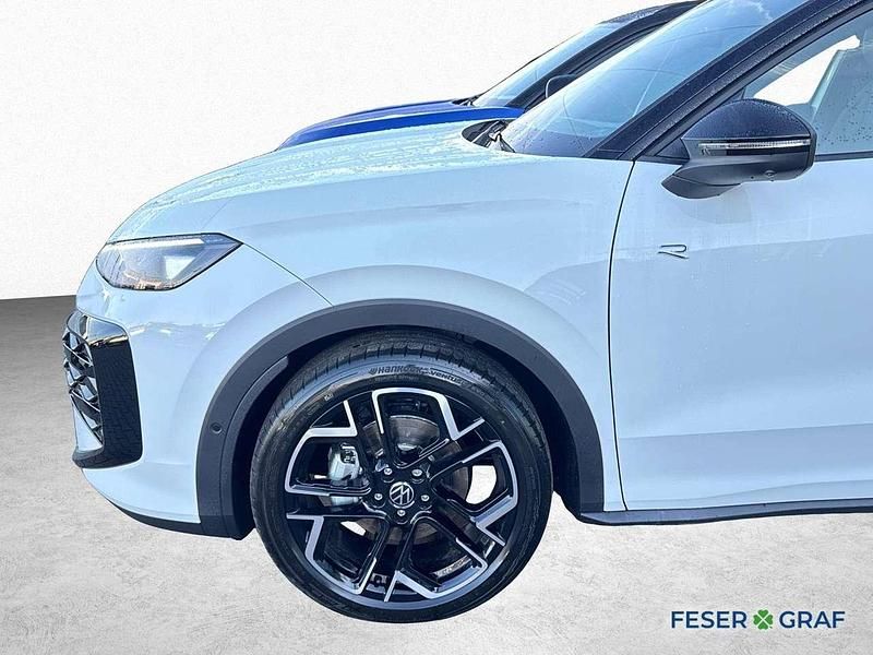 Neu VW T-Roc R-line 150 PS (110 kW) 2025 Pure white uni / schwarz uni SUV
