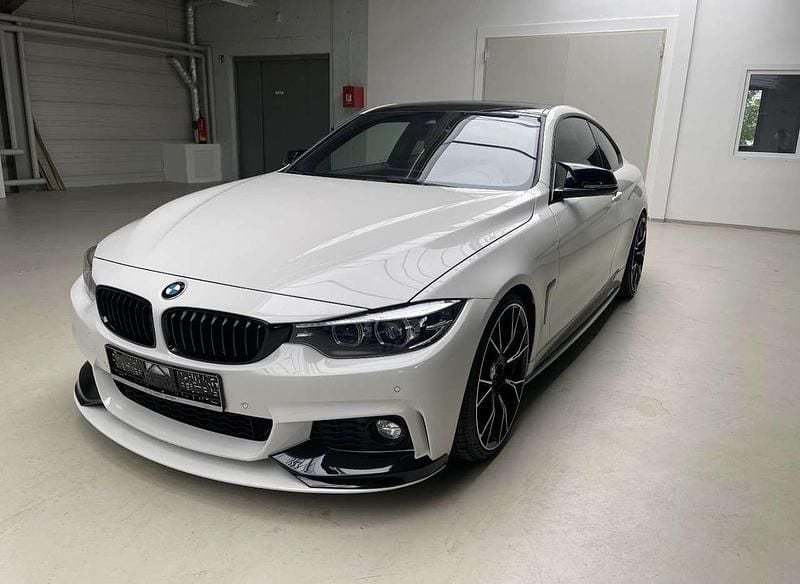 Weiß Gebraucht 2018 BMW 430 M Sport Coupé | 25.999 € (Fairer Preis) - Bild 1/4