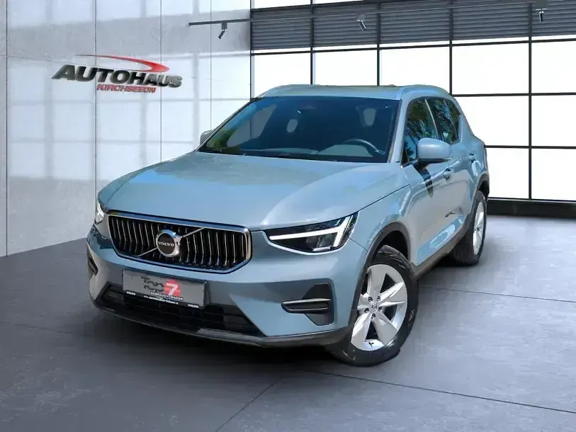 Gebraucht Volvo XC40 Plus 163 PS (119 kW) 2023 Thunder grey (metallic) SUV