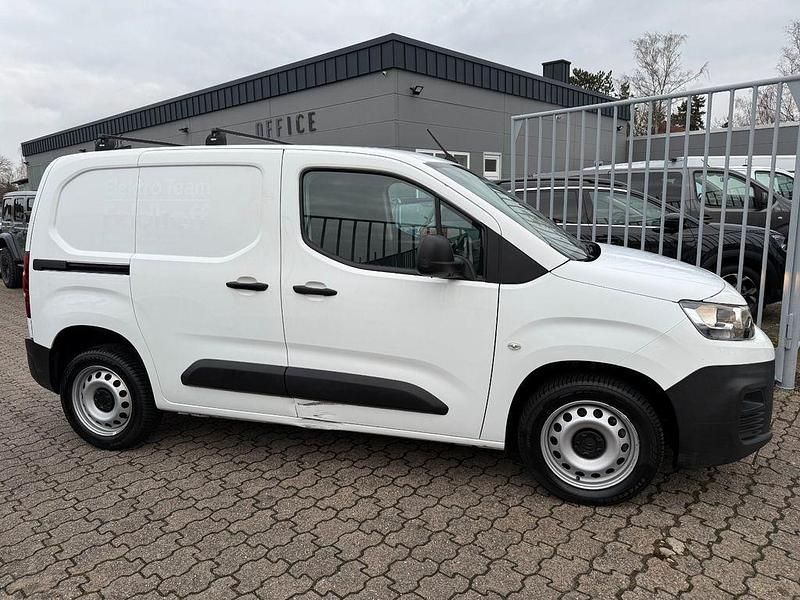 Gebraucht Citroën Berlingo 75 PS (55 kW) 2021 Weiß Van / Kleinbus