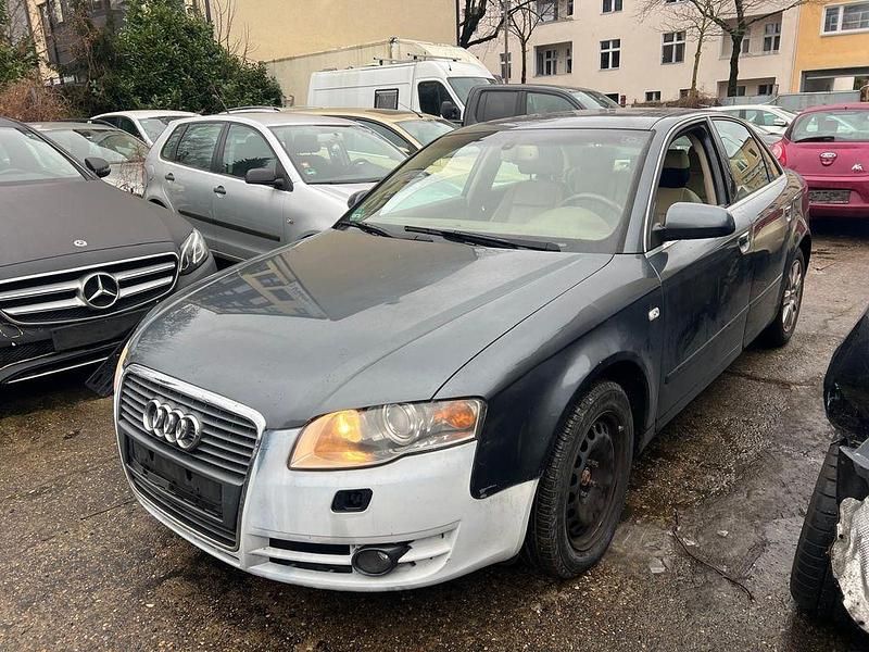 Gebraucht Audi A4 163 PS (119 kW) 2005 Grau Limousine