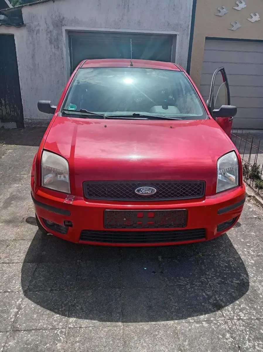 Gebraucht Ford Fusion 80 PS (58 kW) 2002 Rot Kleinwagen