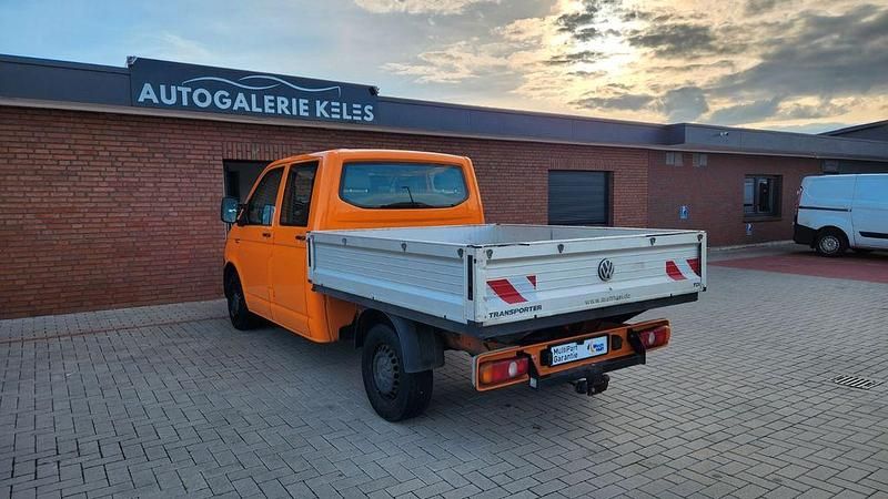 Gebraucht VW Transporter 102 PS (75 kW) 2016 Orange Van