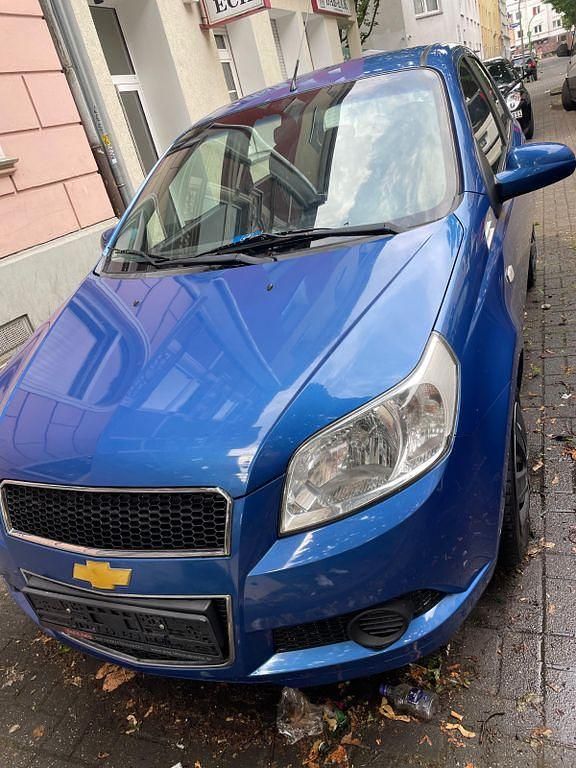 Blau Gebraucht 2009 Chevrolet Aveo Limousine | 1.700 € (Fairer Preis) - Bild 1/4