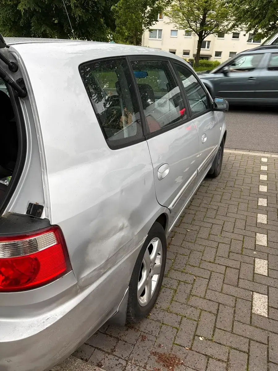 Brugt Kia Carens 144 HK (105 kW) 2006 Grå MPV