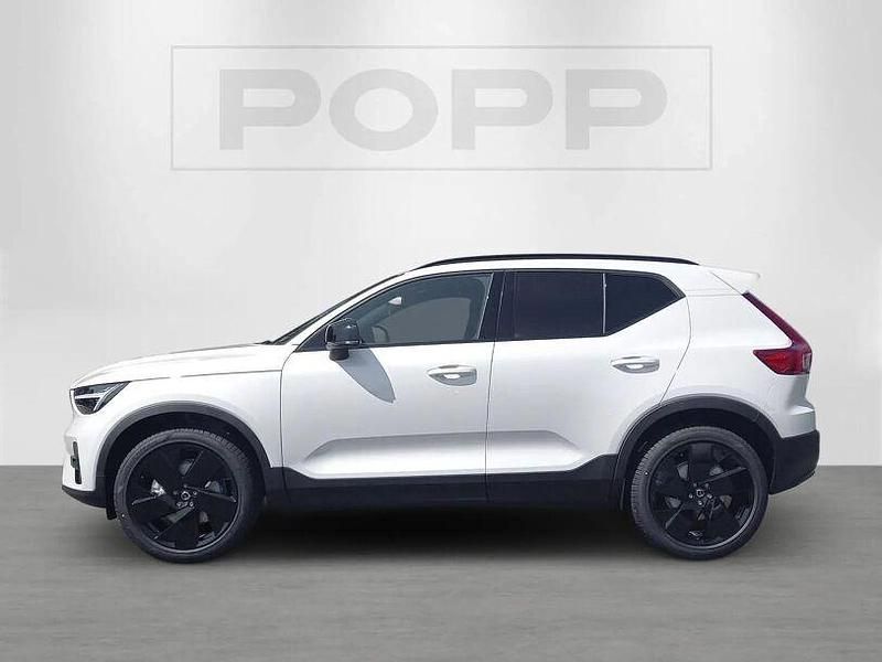 Gebraucht Volvo XC40 Plus 163 PS (119 kW) 2025 Crystal white SUV