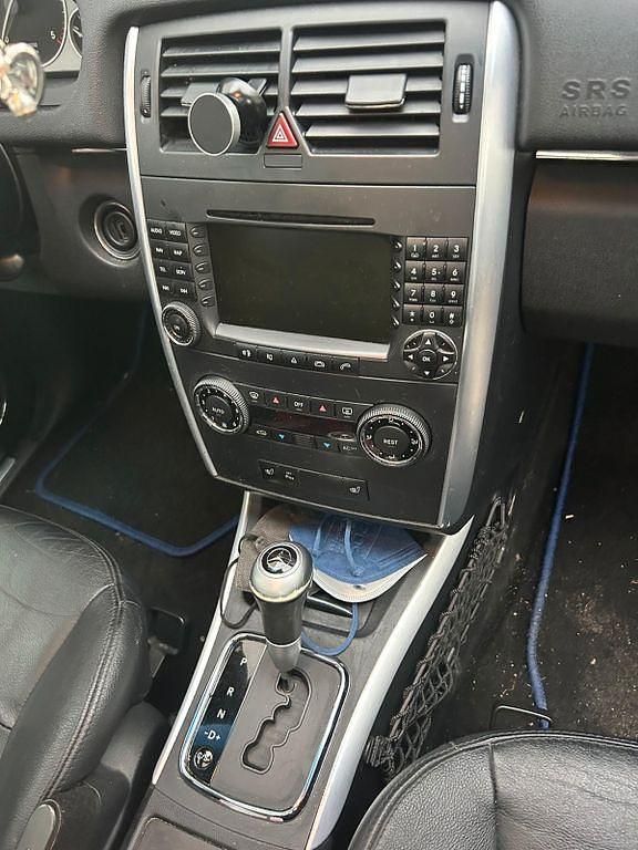 Gebraucht Mercedes B200 140 PS (102 kW) 2005 Blau Van / Kleinbus