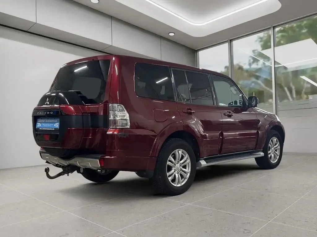 Gebraucht Mitsubishi Pajero 190 PS (139 kW) 2015 Rot SUV