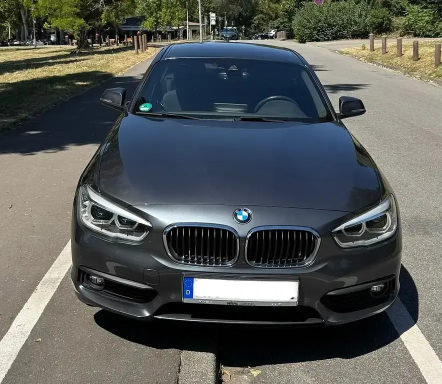 Gebraucht BMW 120 M Sport 190 PS (139 kW) 2018 Grau Limousine