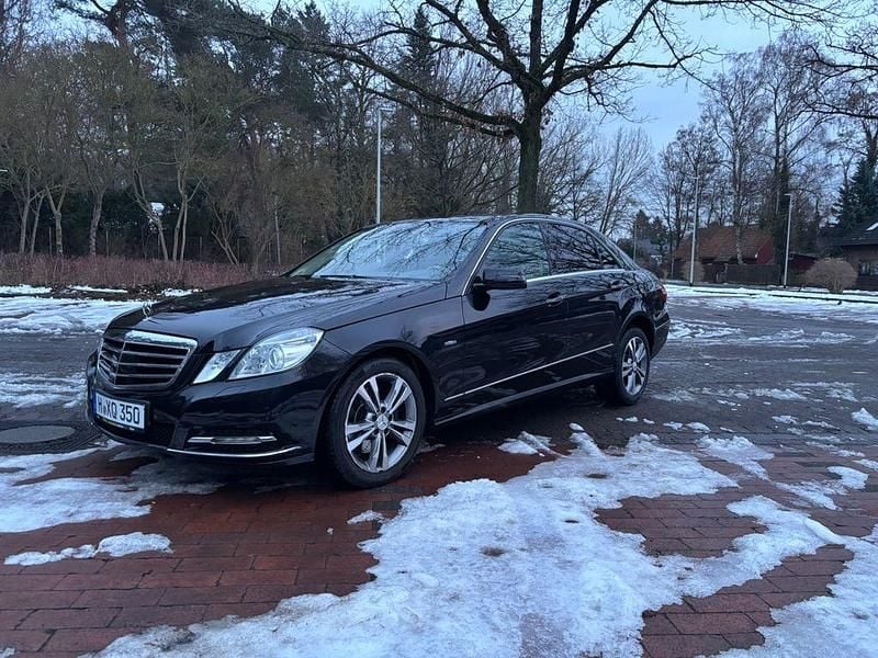 Gebraucht Mercedes E350 Elegance 292 PS (214 kW) 2011 Schwarz Limousine