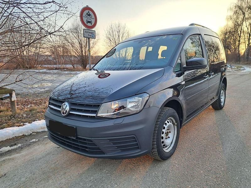 Schwarz Gebraucht 2020 VW Caddy Beach Van / Kleinbus | 21.500 € (Fairer Preis) - Bild 1/4