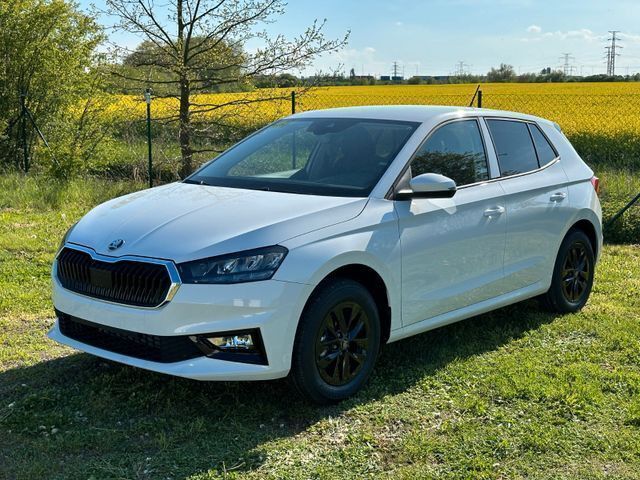 Neu Skoda Fabia 95 PS (69 kW) 2025 Candy weiß Kleinwagen