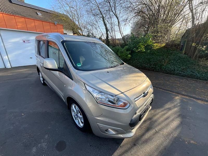 Gebraucht Ford Tourneo Connect Titanium 101 PS (74 kW) 2014 Silber Van / Kleinbus