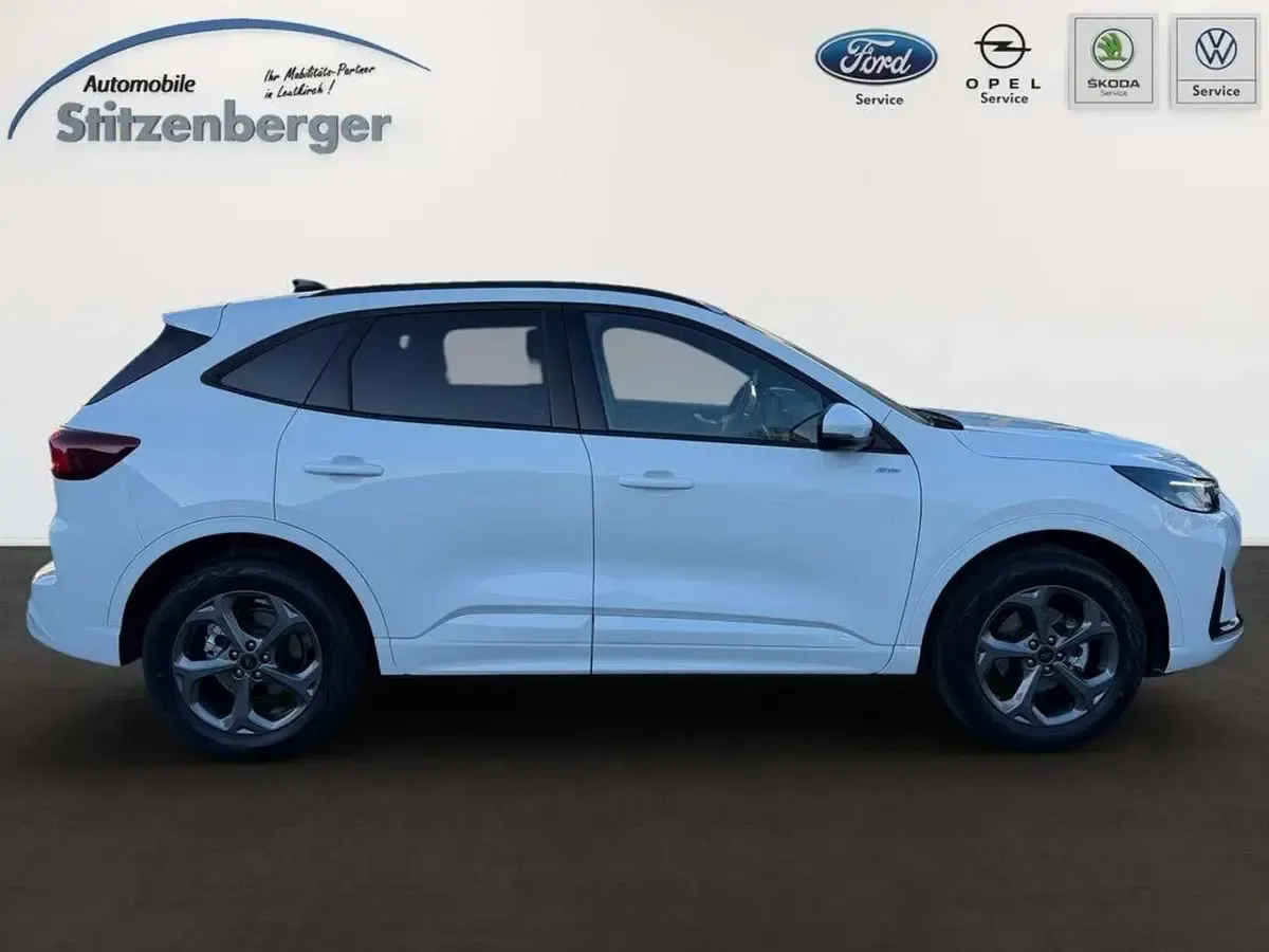 Neu Ford Kuga ST-Line 186 PS (136 kW) 2025 Frostweiß SUV