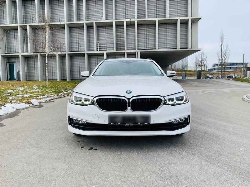 Gebraucht BMW 520 190 PS (139 kW) 2018 Weiß Kombi