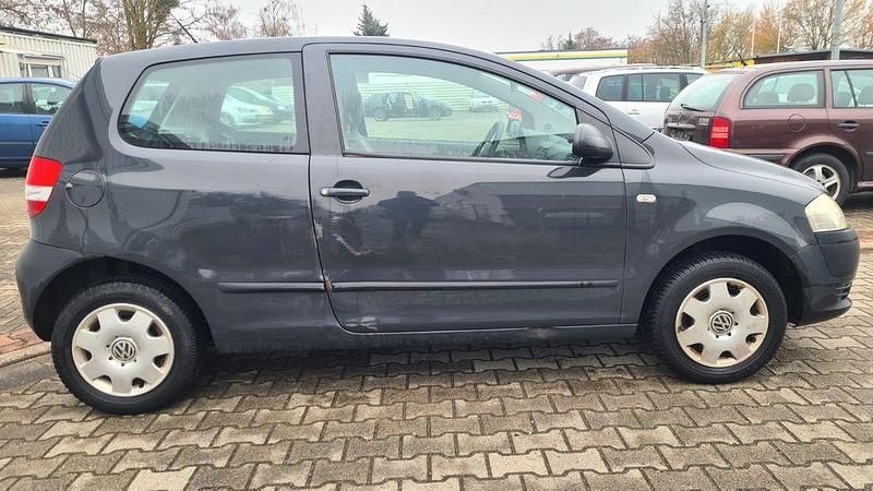 Second-hand VW Fox Basis 54 CP (39 kW) 2007 Gri Hatchback