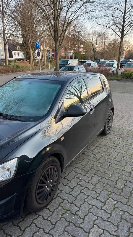 Gebraucht Chevrolet Aveo 69 PS (50 kW) 2012 Schwarz Kleinwagen