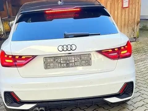 Gebraucht Audi A1 Ambiente 200 PS (147 kW) 2019 Weiß SUV