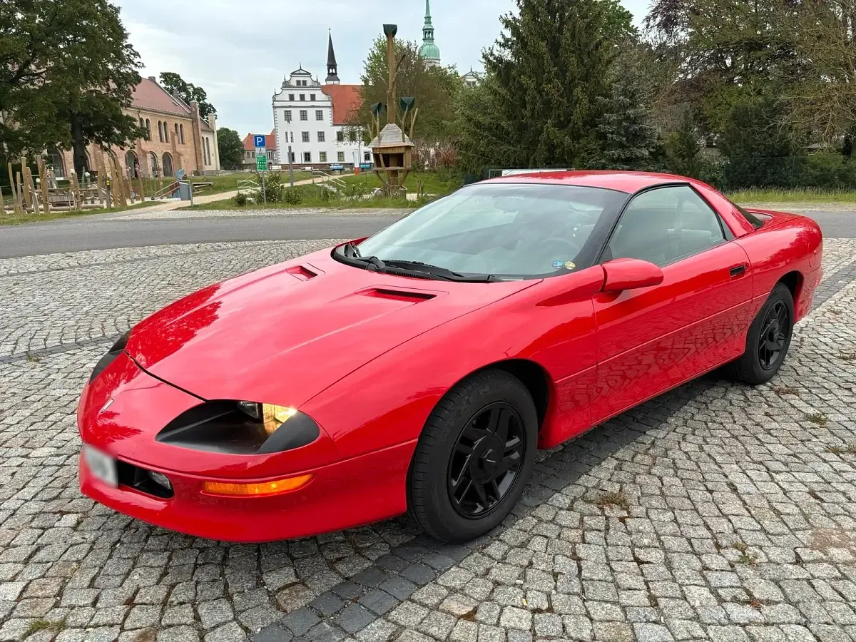 Gebraucht Chevrolet Camaro 160 PS (117 kW) 1995 Rot Coupé