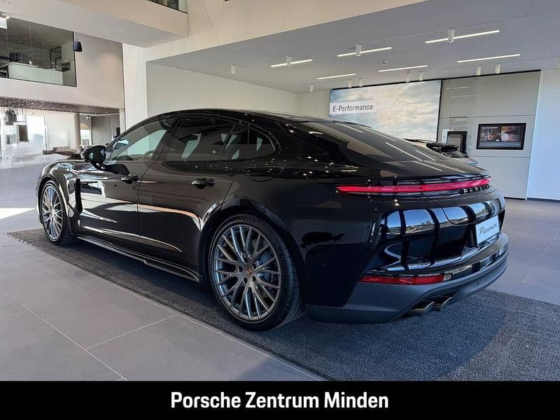 Neu Porsche Panamera 470 PS (345 kW) 2026 Schwarz Kleinwagen