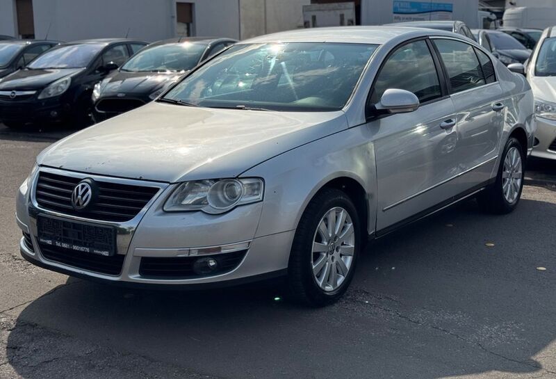 Silber Gebraucht 2006 VW Passat Comfortline Limousine | 2.500 € (Guter Preis) - Bild 1/4