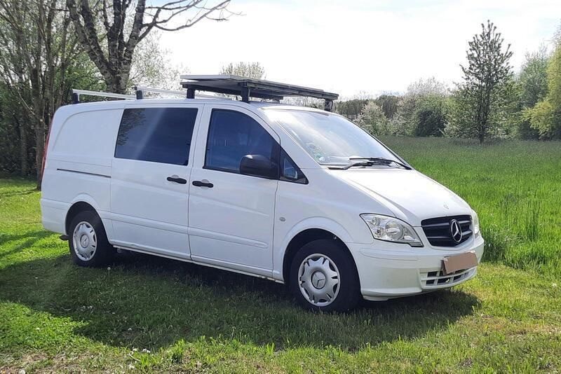 Weiß Gebraucht 2010 Mercedes Vito Van / Kleinbus | 6.996 € - Bild 1/4