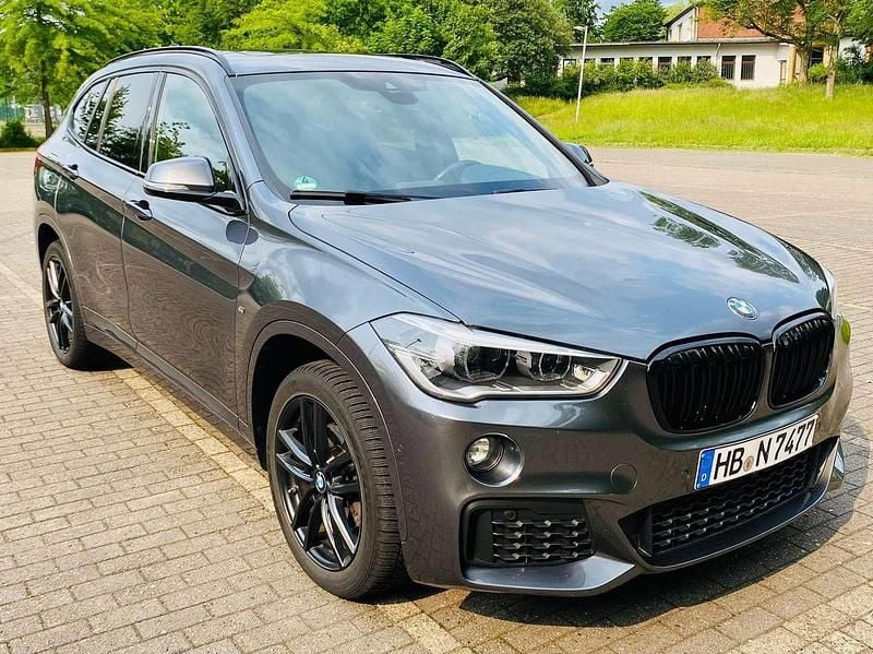 Grau Gebraucht 2017 BMW X1 M Sport SUV | 17.500 € (Guter Preis) - Bild 1/4