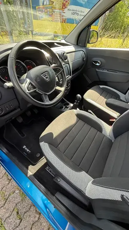 Gebraucht Dacia Dokker Stepway 131 PS (96 kW) 2020 Blau Van / Kleinbus