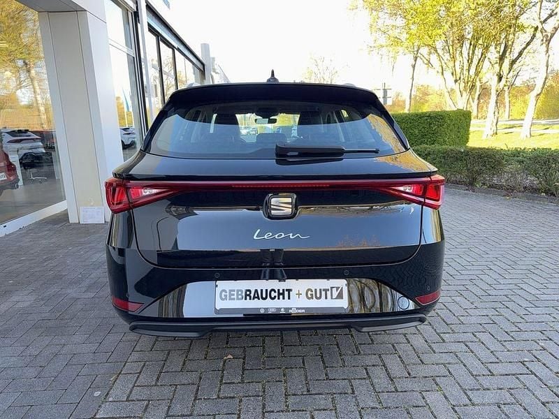 Gebraucht Seat Leon ST Style 150 PS (110 kW) 2022 Mitternachtsschwarz metallic Kombi