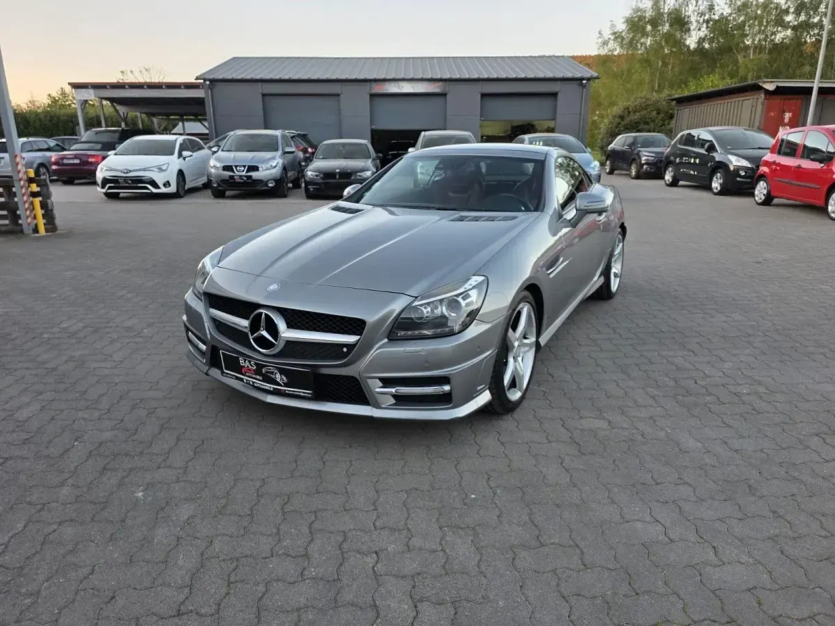 Gebraucht Mercedes SLK250 AMG 204 PS (150 kW) 2012 Silber Cabrio