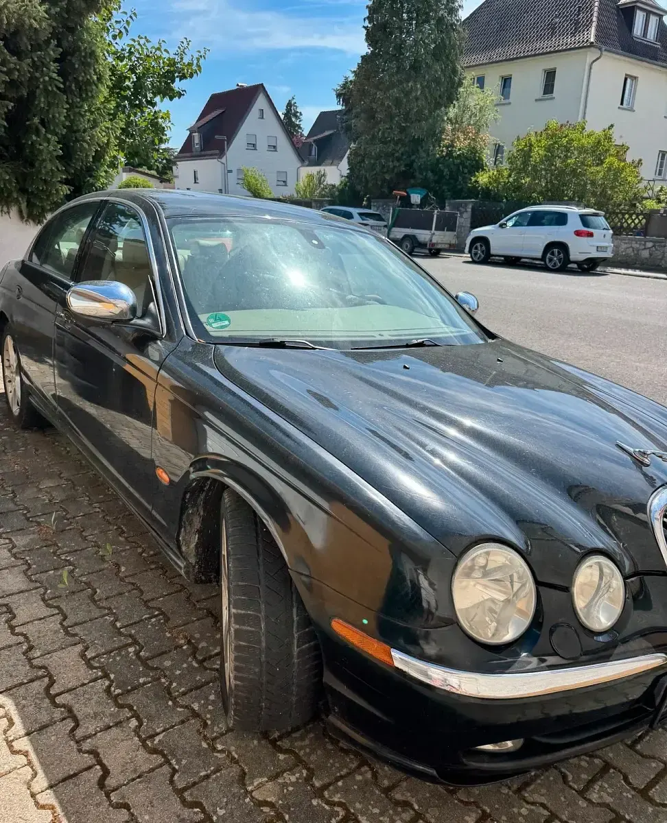 Käytetty Jaguar S-Type S 238 HP (175 kW) 2004 Musta Sedan