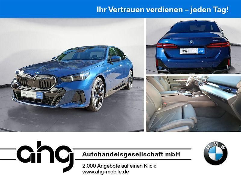 Blau Gebraucht 2024 BMW 550e M Sport Limousine | 72.990 € (Fairer Preis) - Bild 1/4