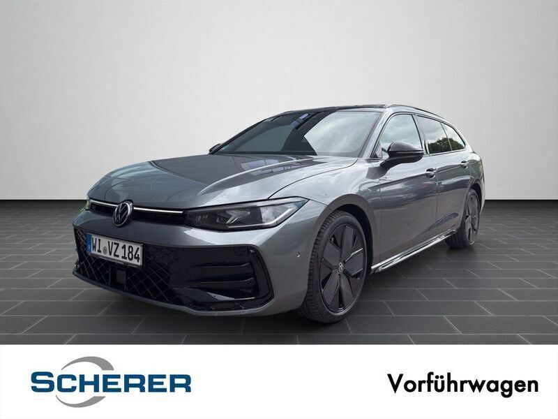 Diabasgrau metallic (metallic) Gebraucht 2025 VW Passat R-line Limousine | 56.980 € - Bild 1/4