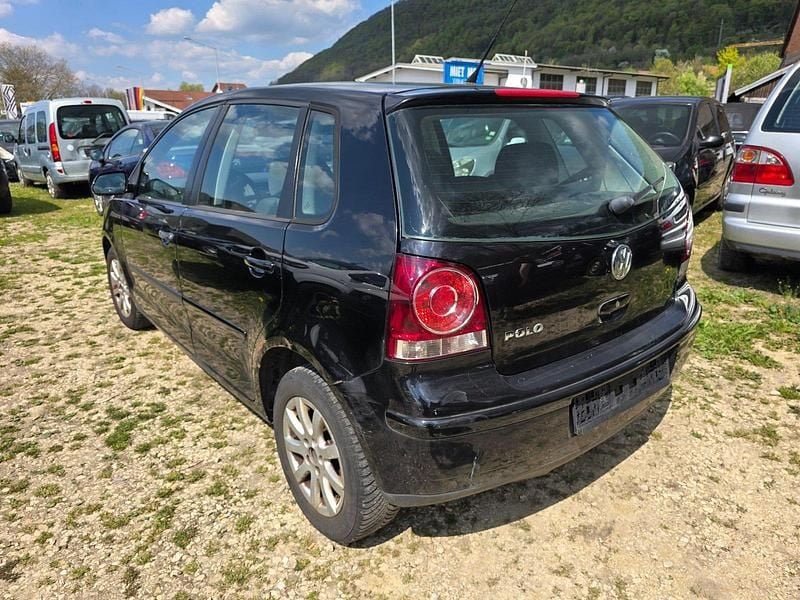 Second-hand VW Polo Sportline 101 CP (74 kW) 2006 Negru Hatchback