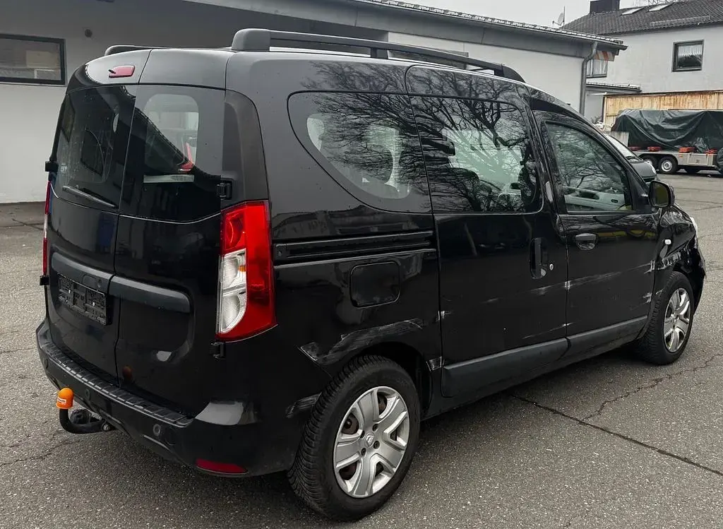 Gebraucht Dacia Dokker Comfort 102 PS (75 kW) 2019 Schwarz Van / Kleinbus