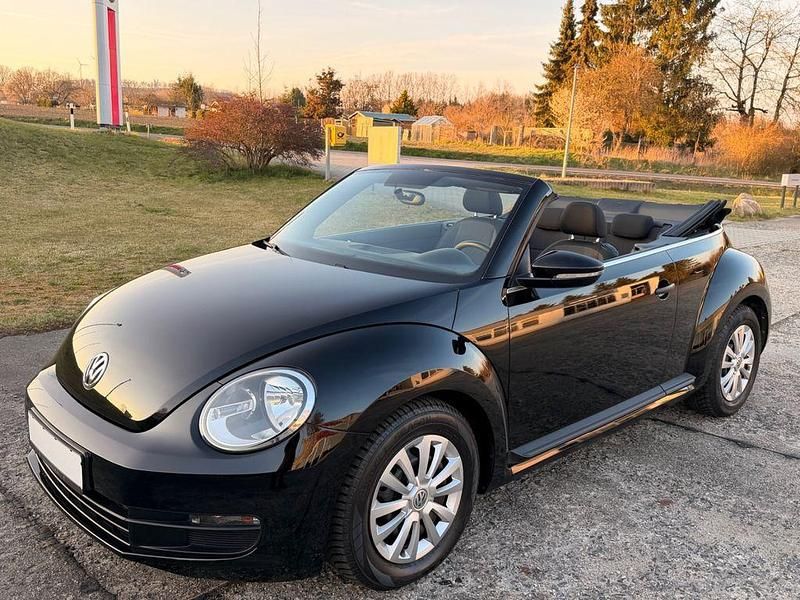 Second-hand VW Beetle 105 CP (77 kW) 2016 Negru Hatchback
