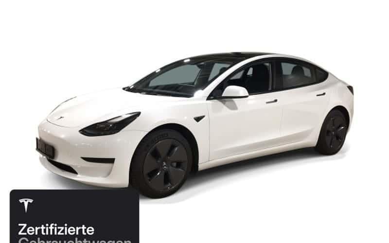 Weiß Gebraucht 2021 Tesla Model 3 RWD Limousine | 27.700 € (Fairer Preis) - Bild 1/4