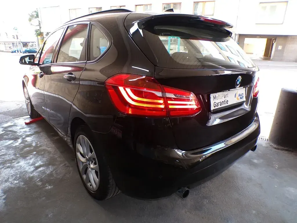 Gebraucht BMW 220 Advantage 192 PS (141 kW) 2017 Schwarz Kombi