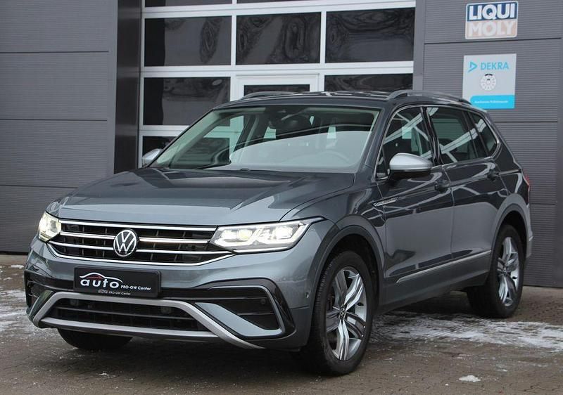 Gebraucht VW Tiguan Allspace Elegance 200 PS (147 kW) 2022 Grau SUV