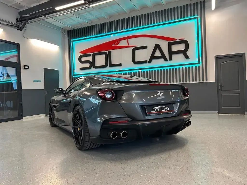 Gebraucht Ferrari Portofino 620 PS (456 kW) 2023 Grau Cabrio