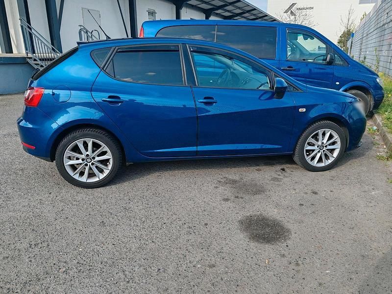Gebraucht Seat Ibiza Style 90 PS (66 kW) 2015 Blau Kleinwagen
