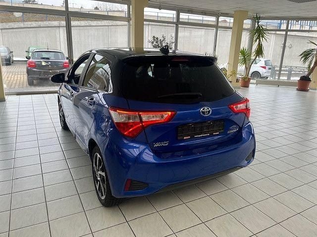 Gebraucht Toyota Yaris Hybrid Style 75 PS (55 kW) 2019 Kleinwagen