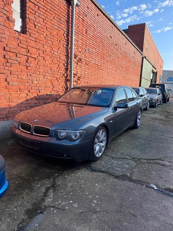 Gebraucht BMW 735 272 PS (200 kW) 2002 Grau Limousine