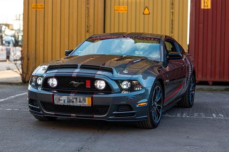 Gebraucht Ford Mustang GT 424 PS (311 kW) 2014 Grau Coupé