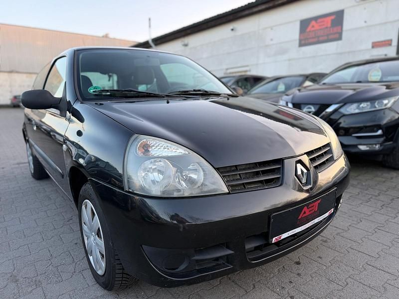 Gebraucht Renault Clio II 58 PS (42 kW) 2007 Schwarz Kleinwagen
