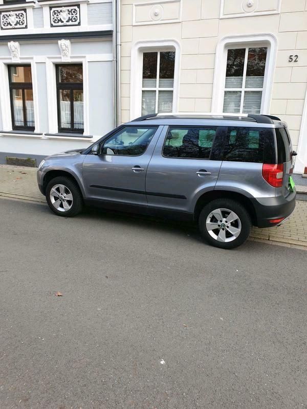 Gebraucht 2013 Skoda Yeti 1.2 Benzin 105 PS (€ 7.950 ...