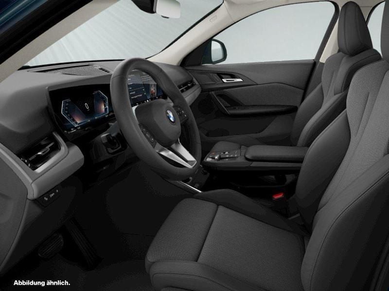 Gebraucht BMW X2 Sport Line 163 PS (119 kW) 2024 Cape york grün metallic SUV