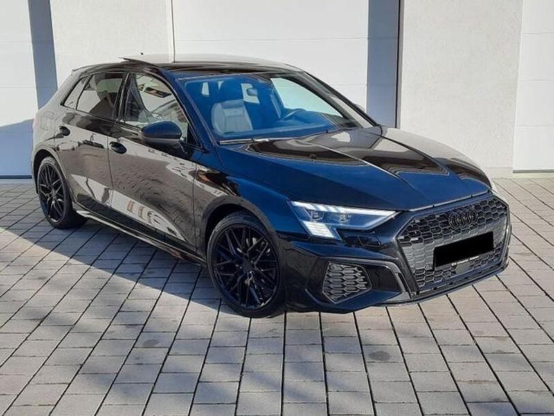 Gebraucht Audi A3 Ambiente 150 PS (110 kW) 2021 Andere Limousine