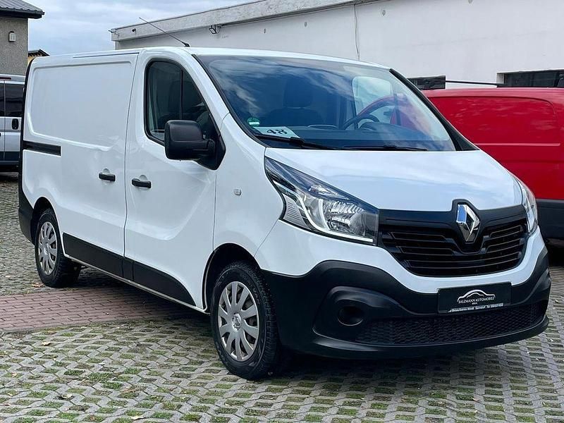 Weiß Gebraucht 2017 Renault Trafic Van | 9.850 € (Fairer Preis) - Bild 1/3